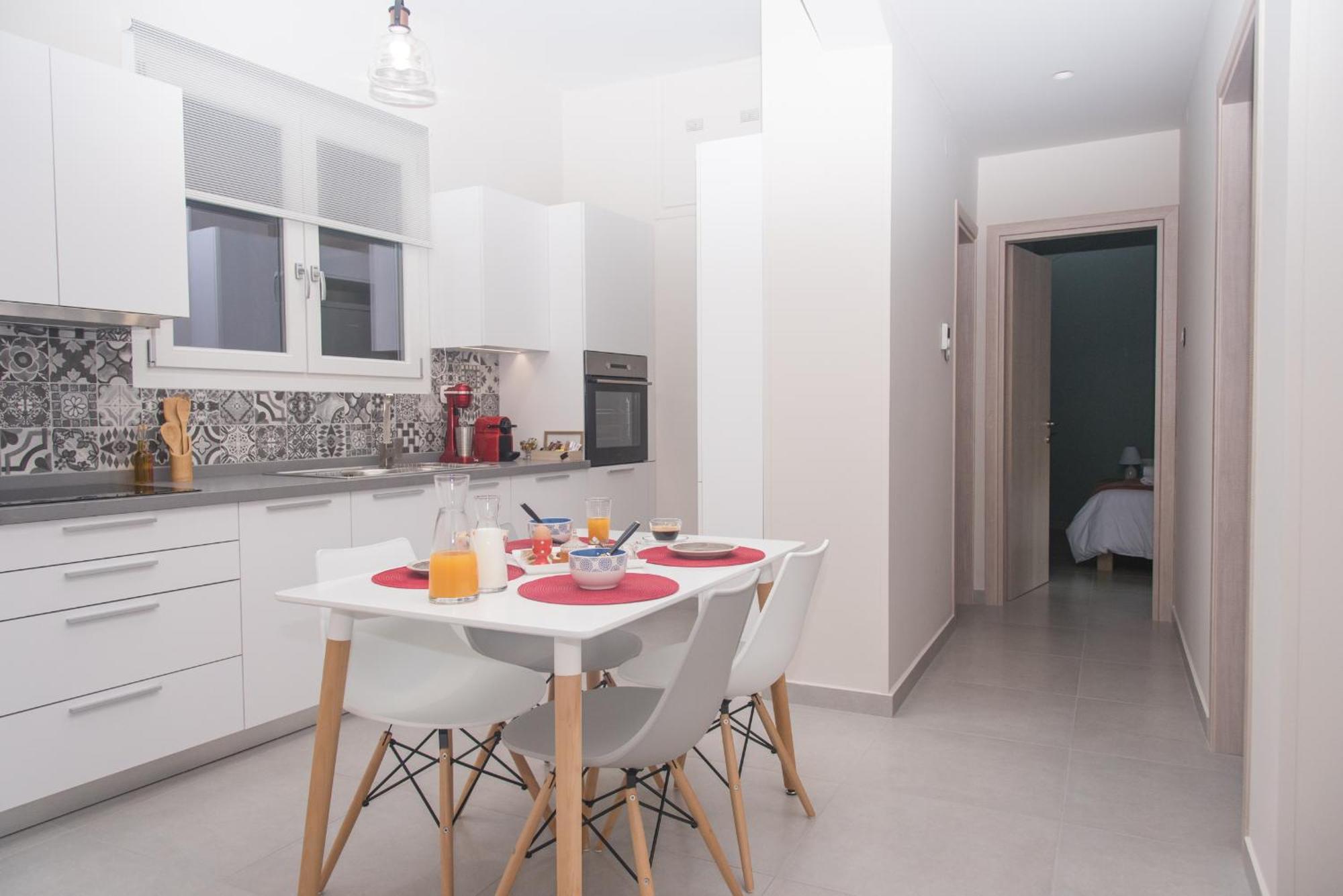 Comfy & Modern Apartment In The Heart Of Heraklion Eksteriør billede